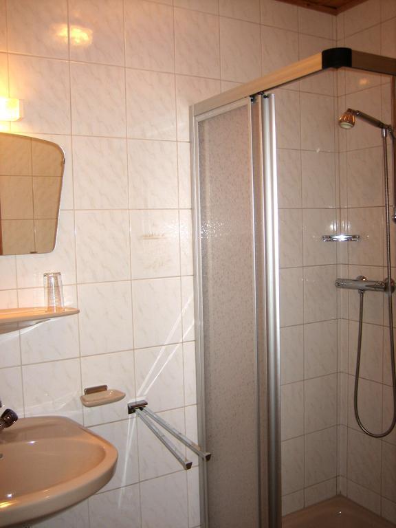 Apartments Poetscher Matrei in Osttirol Chambre photo